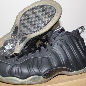 2012 Nike Air Foamposite One Stealth Size 11.5 Triple Black DS New 314996-10